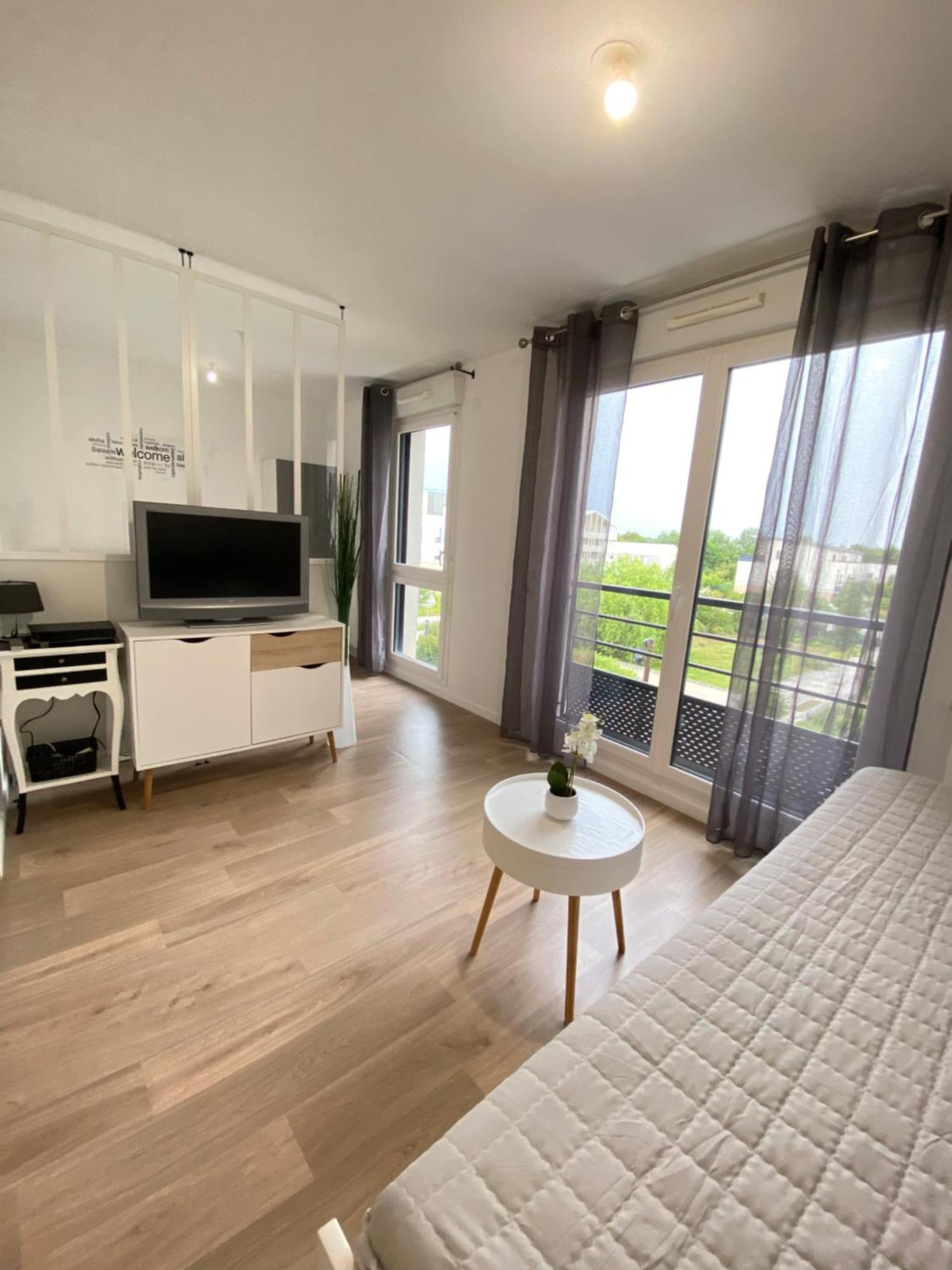 Grand Studio Montevrain - Disneyland Rer A Buitenkant foto